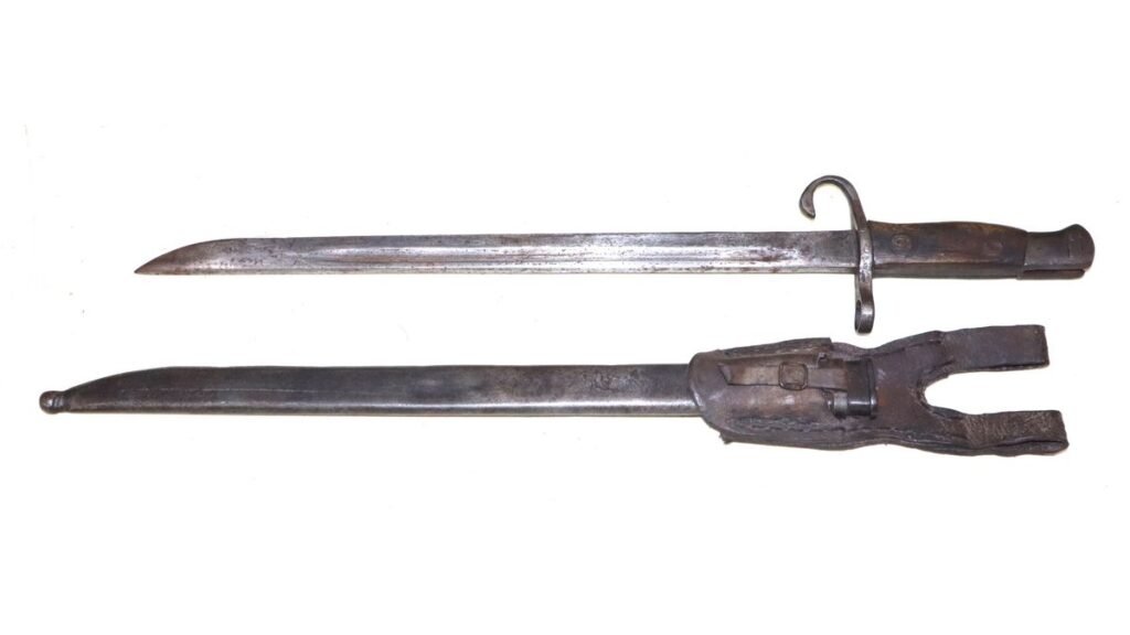 WW1/2 Japanese Arisaka Bayonet With Scabbard And Leather Frog