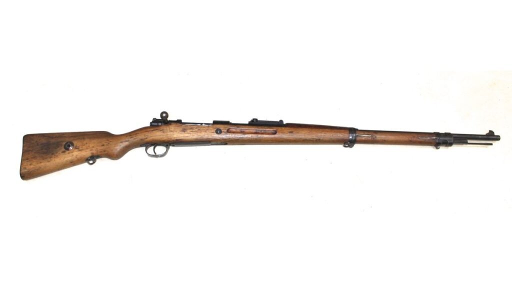 Section 1 – Near Mint Condition WW1 German 1917 Dated Amberg Produced G98b 8×57 – S/N015