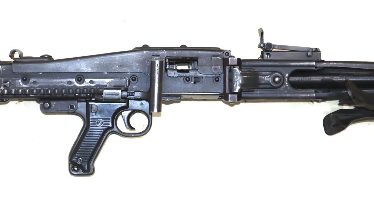 Post War Yugoslavian MG42/53 LMG – SN 033 - Image 9