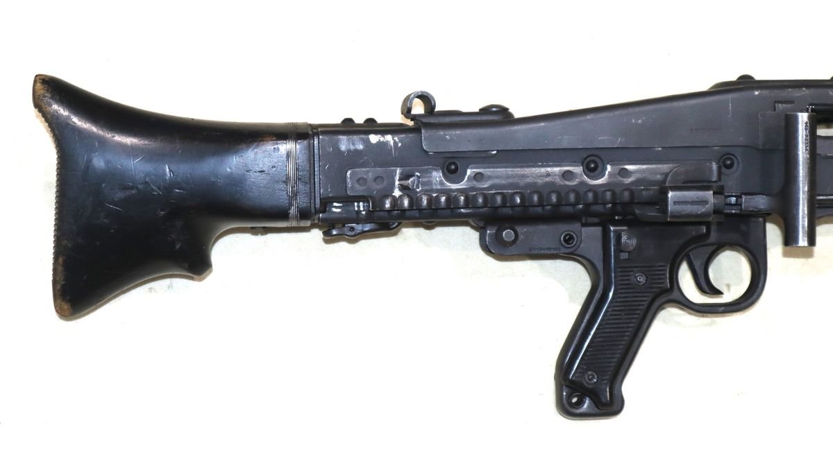 Post War Yugoslavian MG42/53 LMG – SN 033 - Image 8