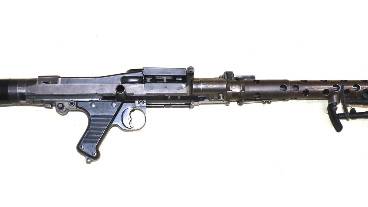 Superb Condition WW2 German 1945 Dated dot Marked MG34 – SN 098 - Image 9