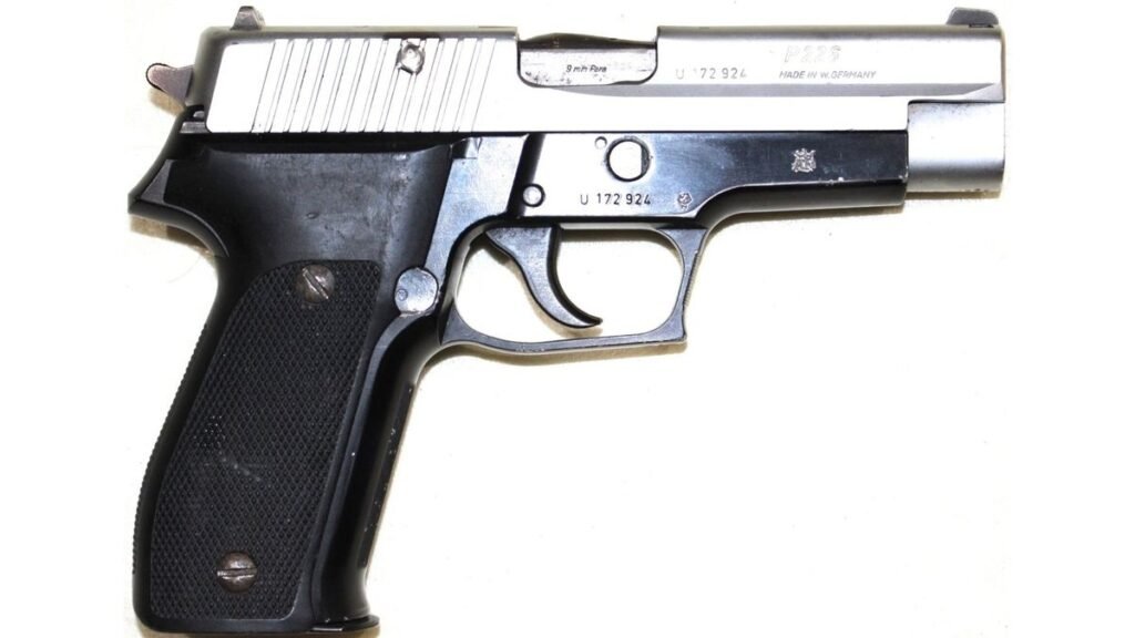 Bi-Coloured Sig P226