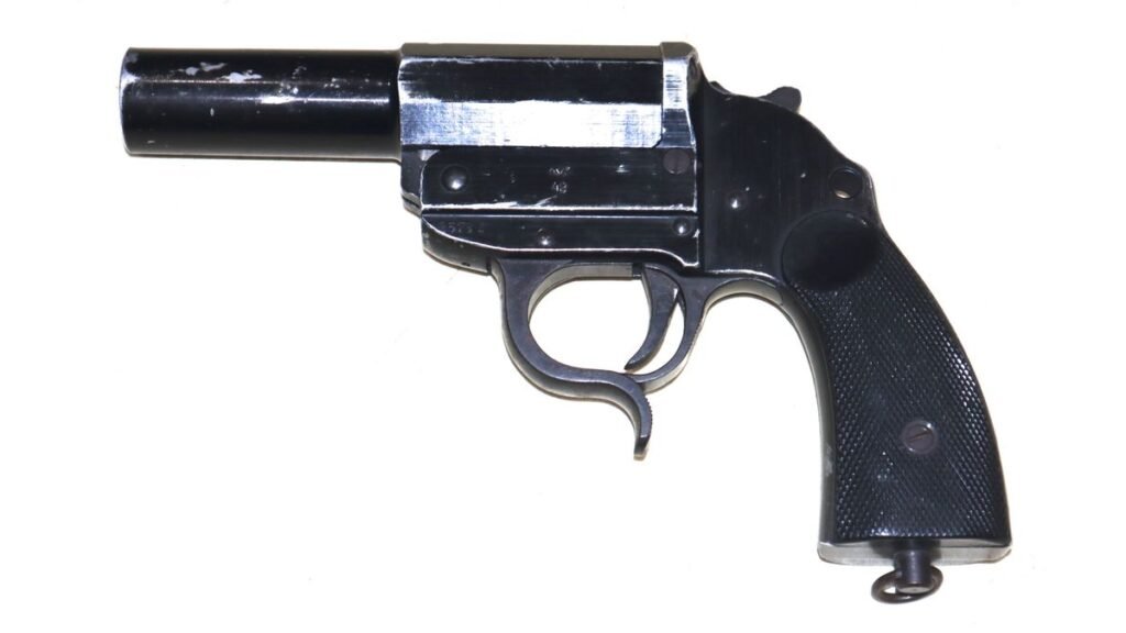 WW2 German 1942 Dated KM 26 Flare Pistol