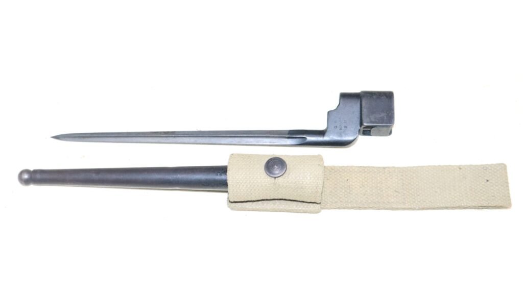 WW2 British No.4 Mk.1 Cruciform Spike Bayonet In Scabbard