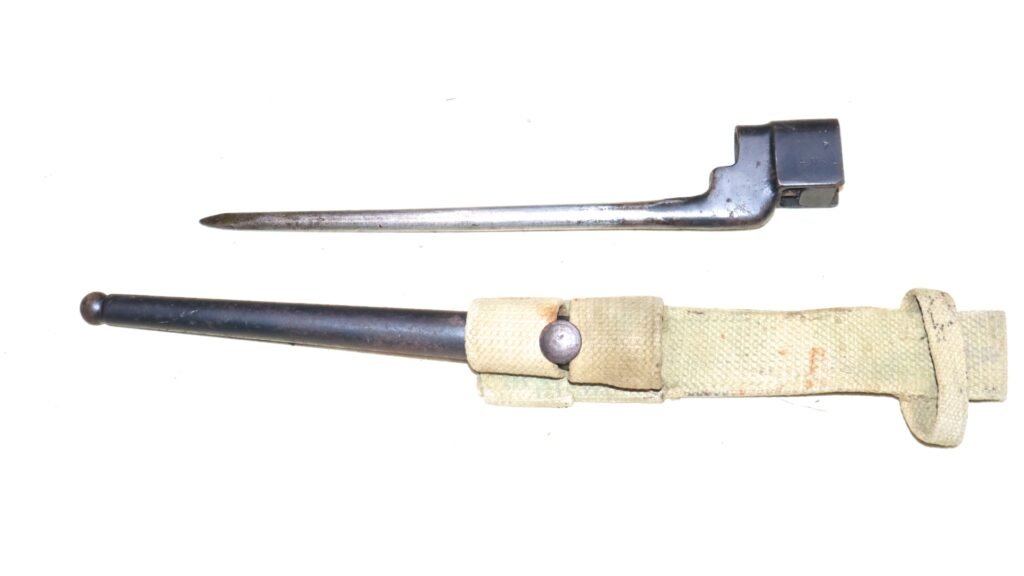 WW2 British No.4 Spike Bayonet With Scabbard And Frog